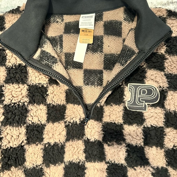 PINK Victoria's Secret Iced Coffee Checkered Half Zip Sherpa Size L  NWT - Picture 3 of 6